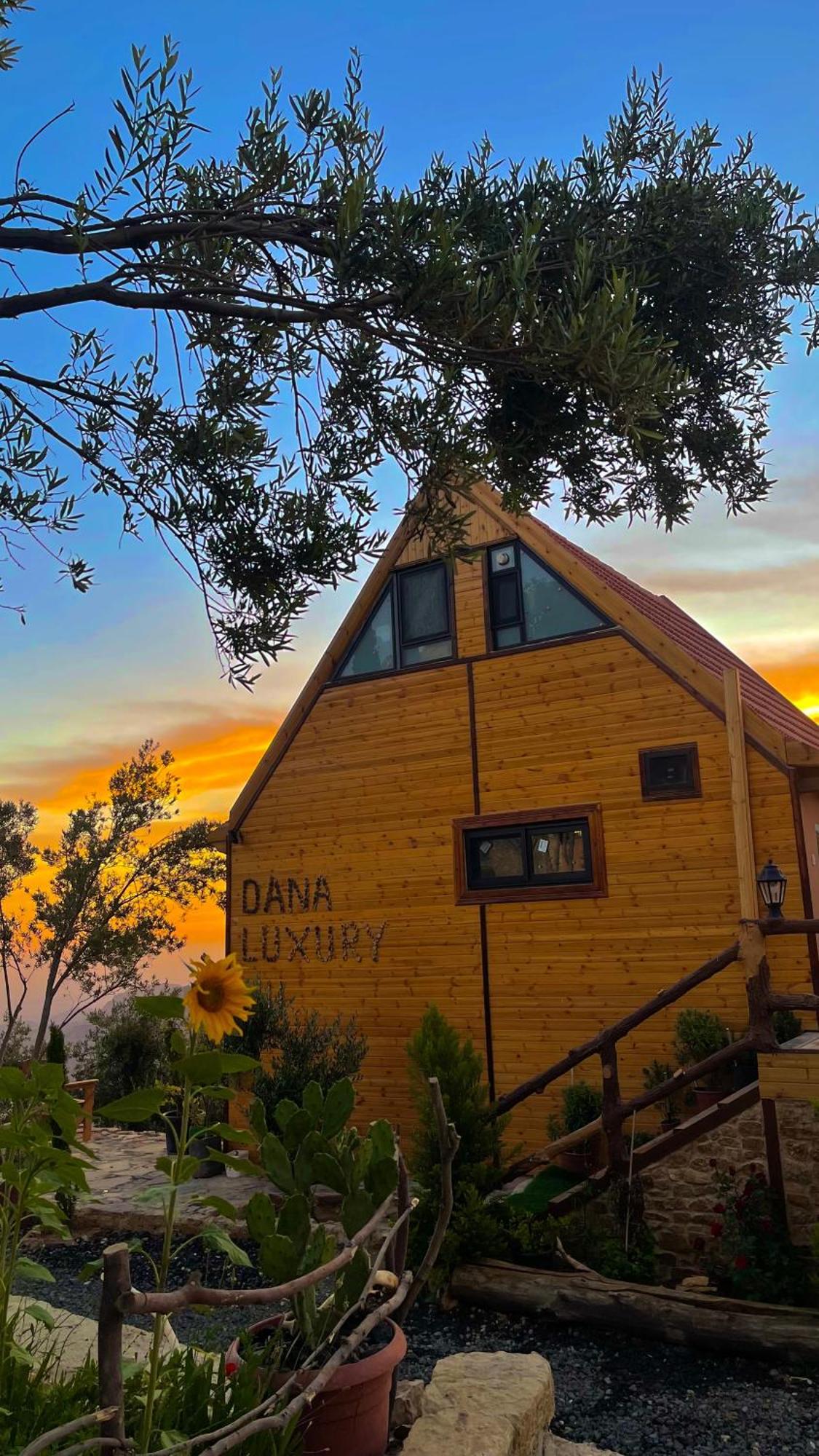 Dana Luxury Huts Hotell Exteriör bild
