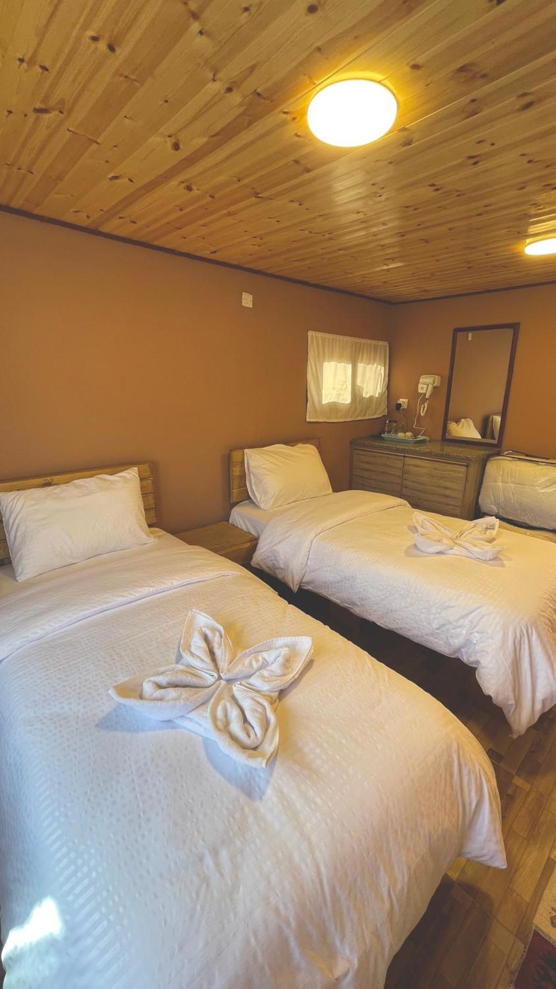 Dana Luxury Huts Hotell Exteriör bild
