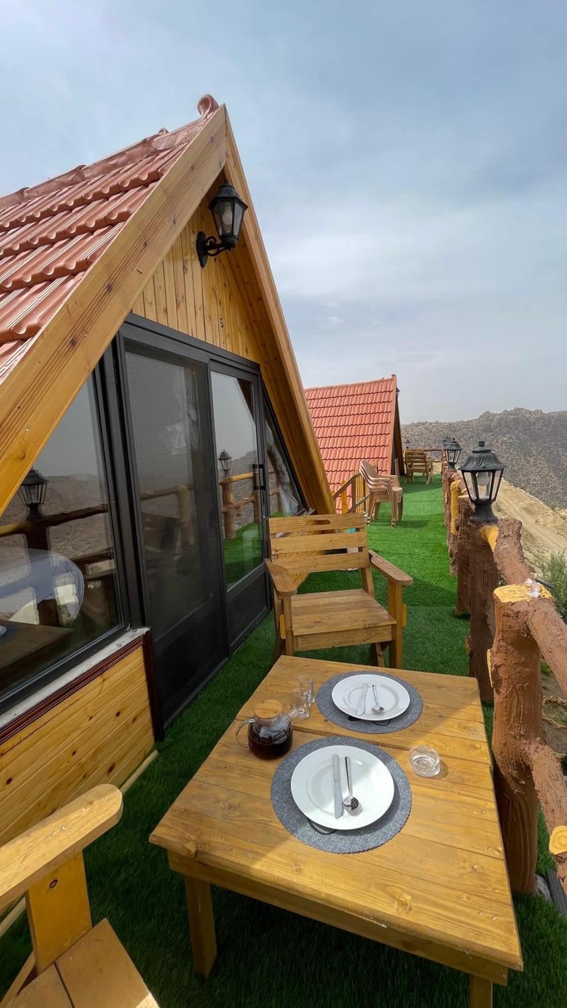 Dana Luxury Huts Hotell Exteriör bild