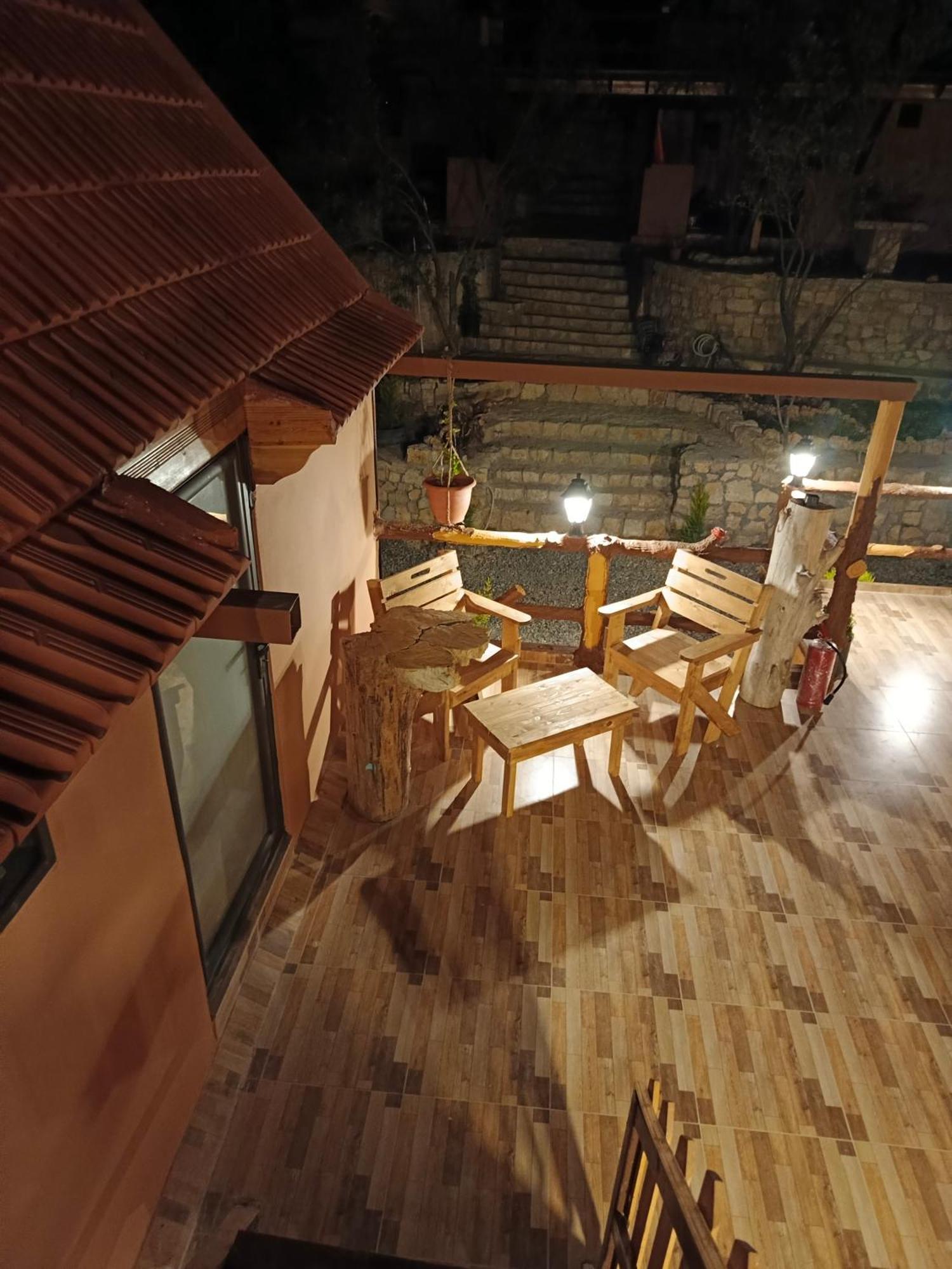 Dana Luxury Huts Hotell Exteriör bild