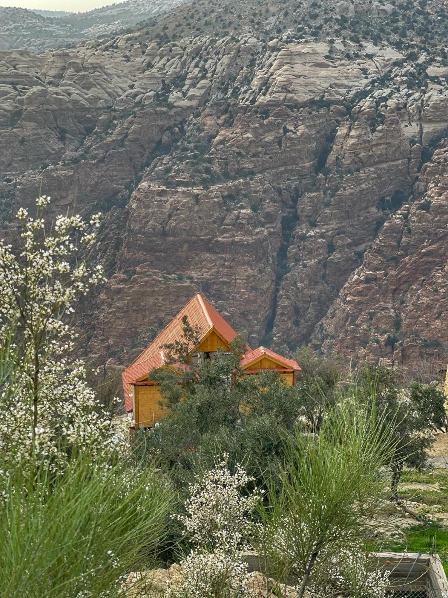 Dana Luxury Huts Hotell Exteriör bild