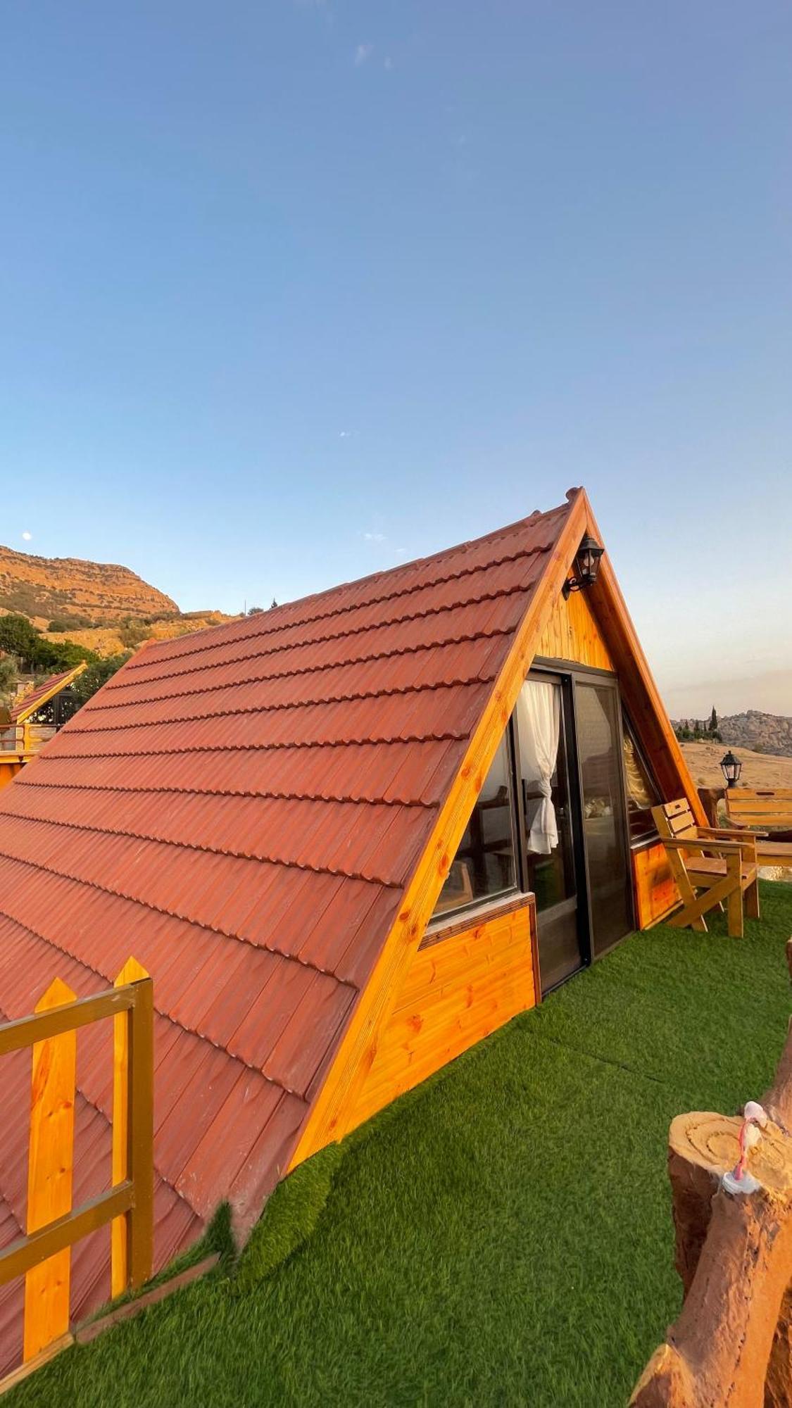 Dana Luxury Huts Hotell Exteriör bild