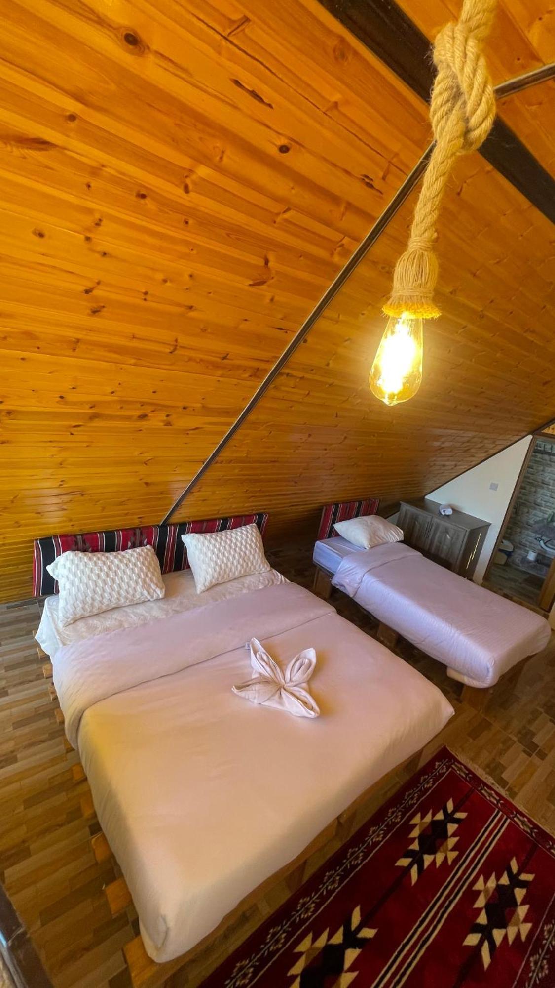 Dana Luxury Huts Hotell Exteriör bild