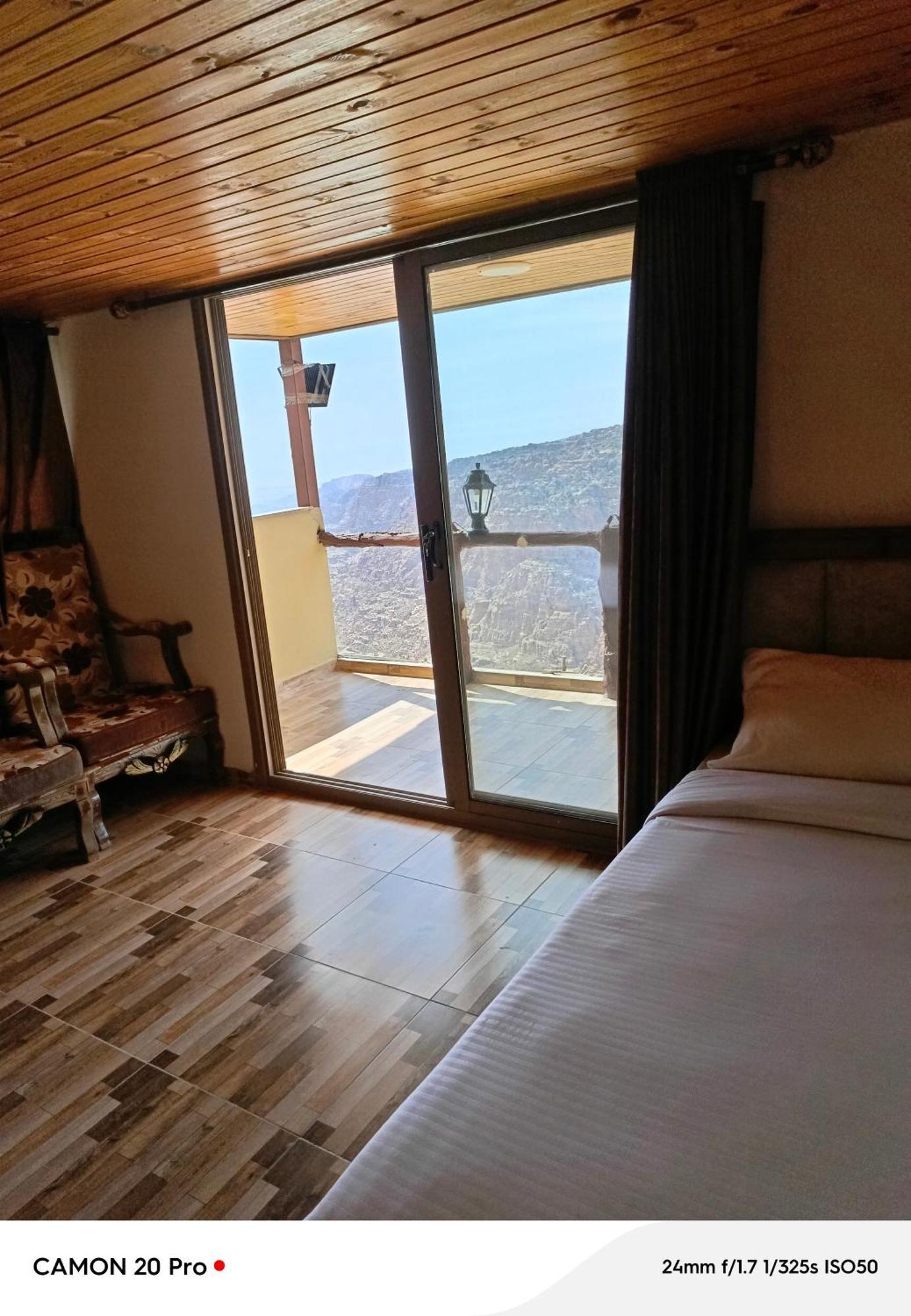 Dana Luxury Huts Hotell Exteriör bild